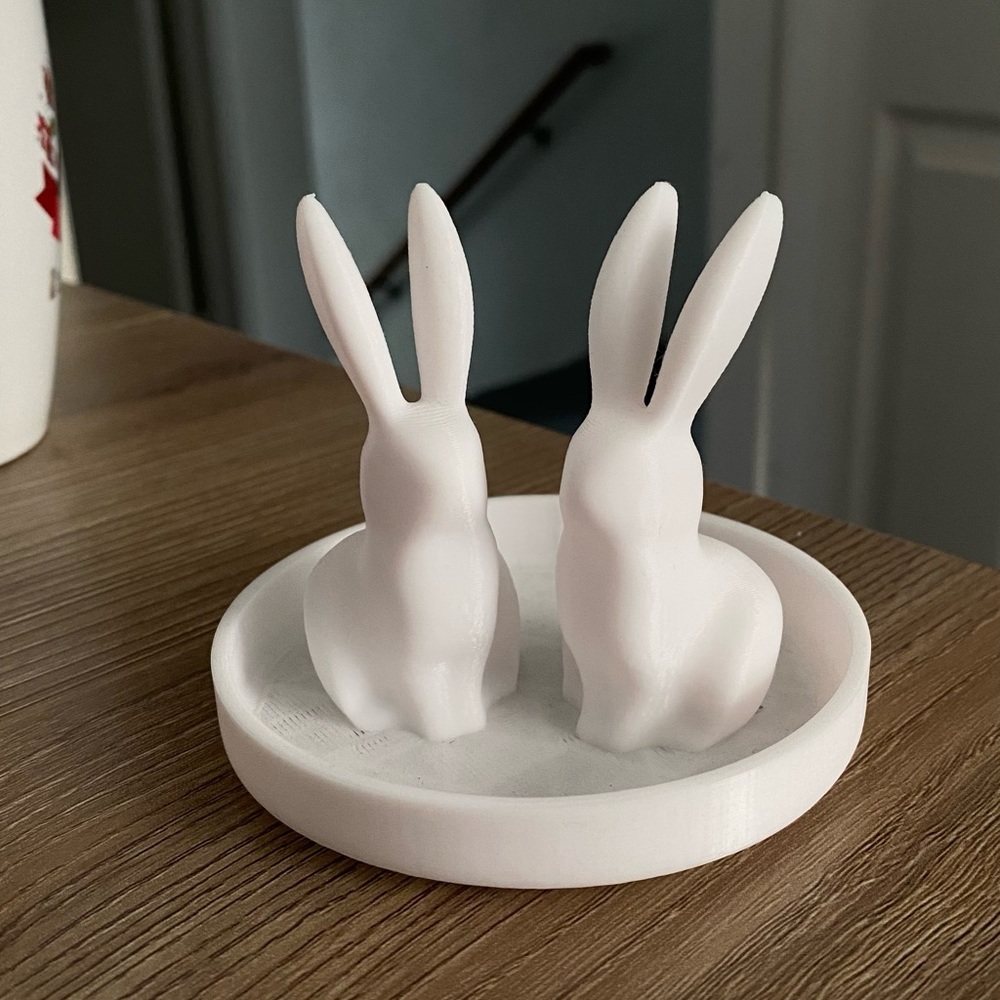 Ring Holder - Picture 2 of 2